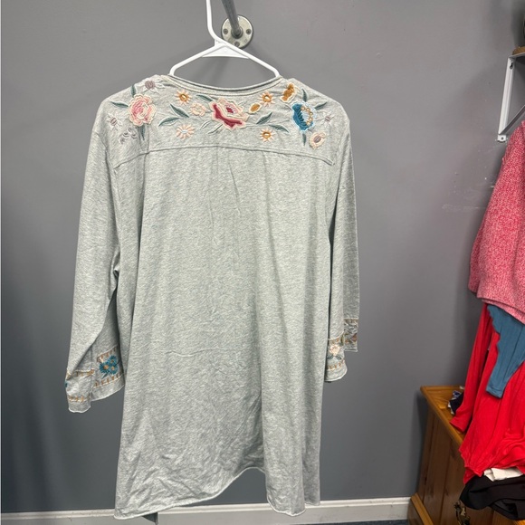 Johnny Was Gray Embellished 3/4 Sleeve Tunic - Picture 3 of 3